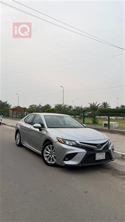 تۆیۆتا کامری